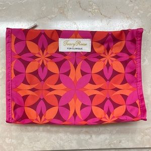 TRACY REESE for CLINIQUE graphic cosmetic makeup bag Pink Orange Print New 9”x 6